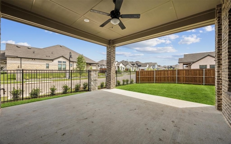 1017 Daisy Way, Crowley, TX 76036, 4 Bedrooms Bedrooms, ,3 BathroomsBathrooms,Residential,For Sale,1017 Daisy Way,0,21029122