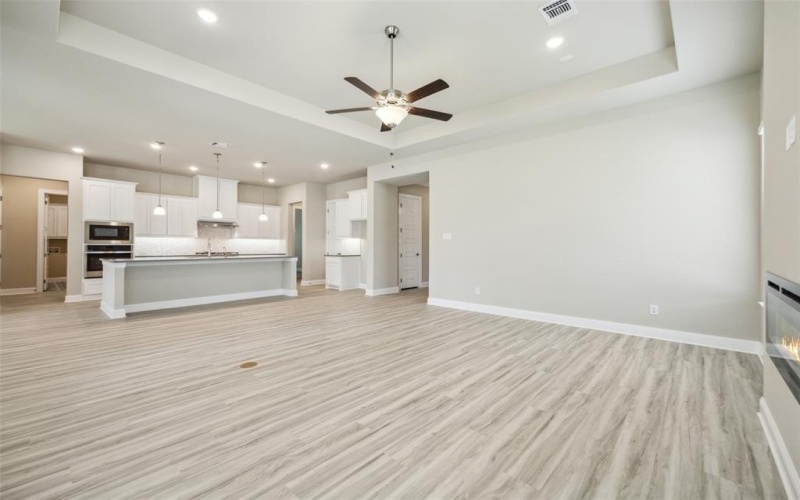 1017 Daisy Way, Crowley, TX 76036, 4 Bedrooms Bedrooms, ,3 BathroomsBathrooms,Residential,For Sale,1017 Daisy Way,0,21029122