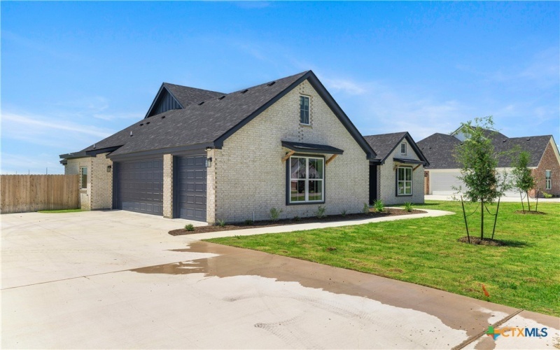 1823 Ember Drive, Temple, TX 76502, 4 Bedrooms Bedrooms, ,2 BathroomsBathrooms,Residential,For Sale,1823 Ember Drive,0,589407