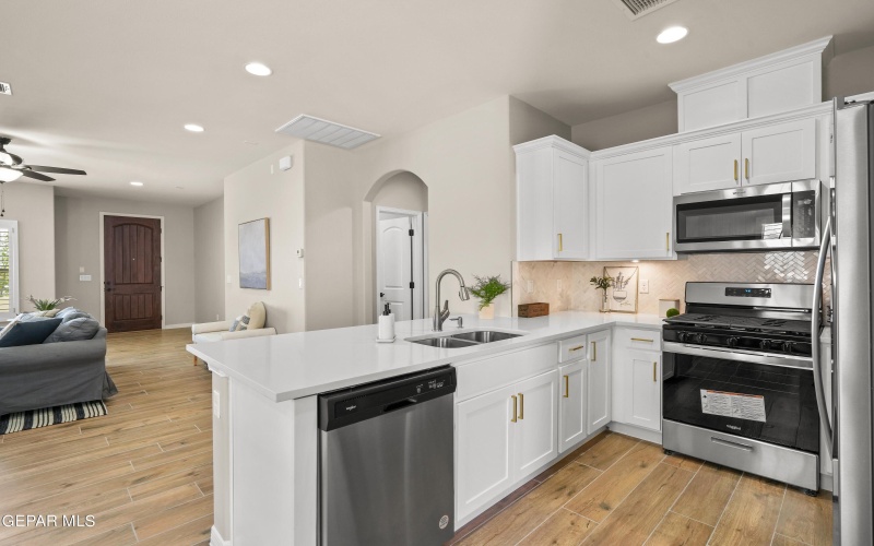 15244 Ambition Avenue, El Paso, TX 79938, 3 Bedrooms Bedrooms, ,2 BathroomsBathrooms,Residential,For Sale,15244 Ambition Avenue,914854