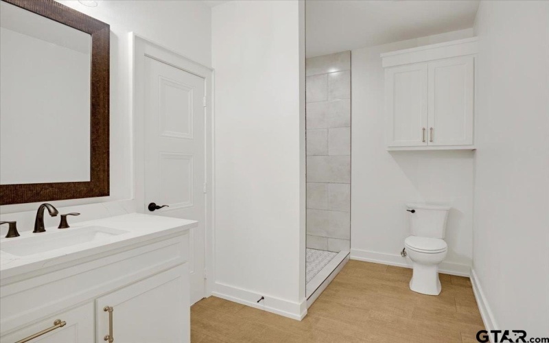 300 White-N-Gail, Bullard, TX 75757, 4 Bedrooms Bedrooms, ,5 BathroomsBathrooms,Residential,For Sale,300 White-N-Gail,0,25012189