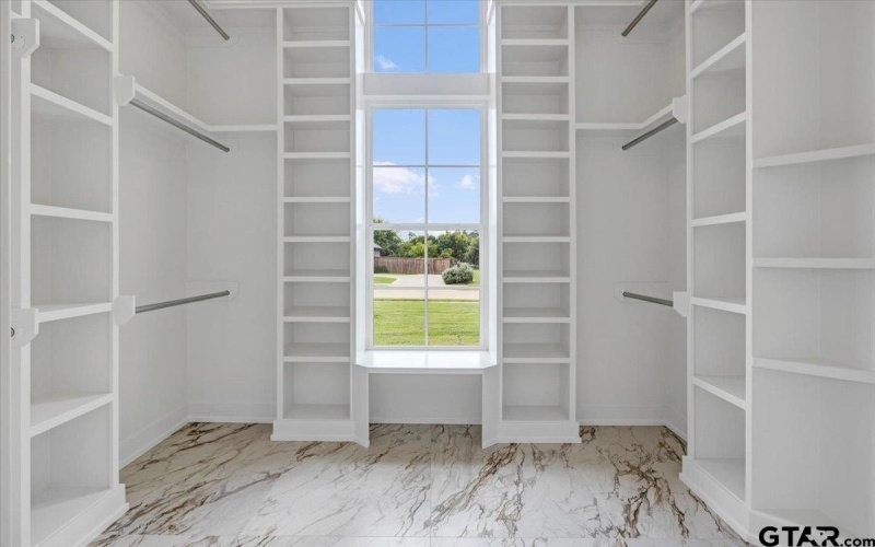 300 White-N-Gail, Bullard, TX 75757, 4 Bedrooms Bedrooms, ,5 BathroomsBathrooms,Residential,For Sale,300 White-N-Gail,0,25012189