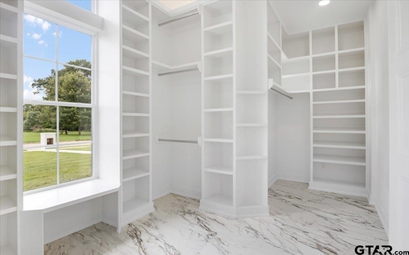 300 White-N-Gail, Bullard, TX 75757, 4 Bedrooms Bedrooms, ,5 BathroomsBathrooms,Residential,For Sale,300 White-N-Gail,0,25012189