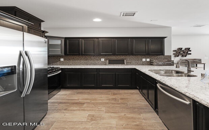 15241 Imagine Drive, El Paso, TX 79938, 3 Bedrooms Bedrooms, ,2 BathroomsBathrooms,Residential,For Sale,15241 Imagine Drive,914859