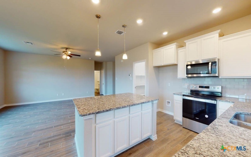 1905 Caspian Trail, Harker Heights, TX 76548, 5 Habitaciones Habitaciones , ,3 BañosBaños,Residential,En Venta,1905 Caspian Trail,0,589485