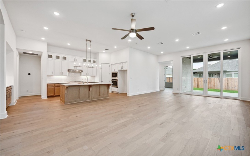 264 Five Mile Creek Way, Kyle, TX 78640, 4 Habitaciones Habitaciones , ,3 BañosBaños,Residential,En Venta,264 Five Mile Creek Way,0,589509