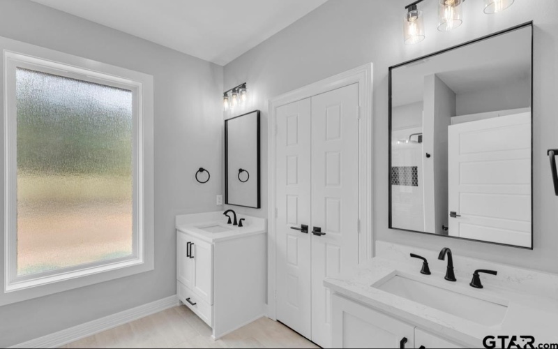 138 Private Road 6238, Mineola, TX 75773, 3 Bedrooms Bedrooms, ,2 BathroomsBathrooms,Residential,For Sale,138 Private Road 6238,0,25012206