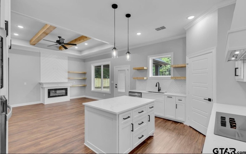 138 Private Road 6238, Mineola, TX 75773, 3 Bedrooms Bedrooms, ,2 BathroomsBathrooms,Residential,For Sale,138 Private Road 6238,0,25012206