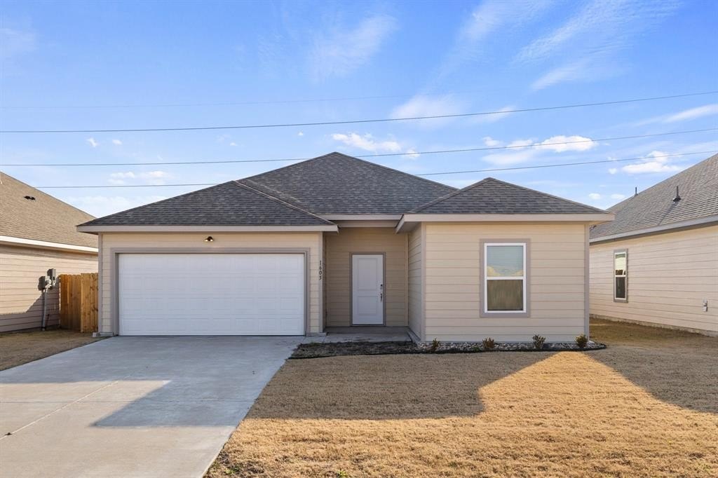 1605 Buchanan Drive, Greenville, TX 75401, 3 Bedrooms Bedrooms, ,2 BathroomsBathrooms,Residential,For Sale,1605 Buchanan Drive,0,20867129