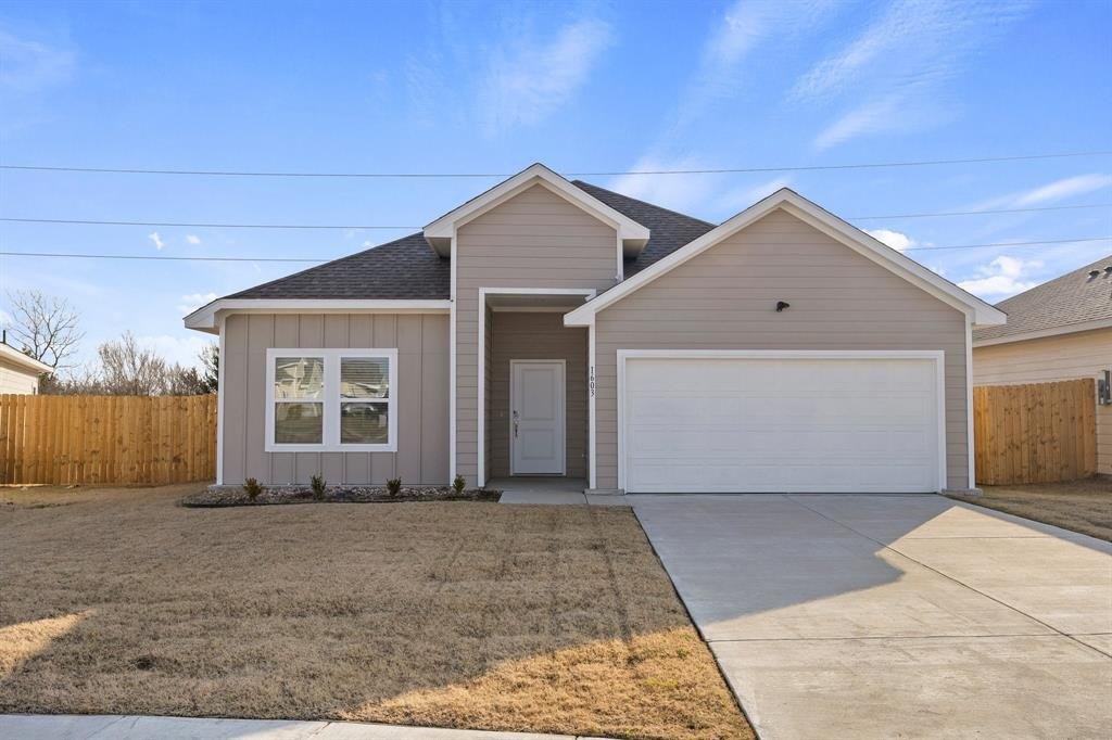 1603 Buchanan Drive, Greenville, TX 75401, 3 Bedrooms Bedrooms, ,2 BathroomsBathrooms,Residential,For Sale,1603 Buchanan Drive,0,20867293