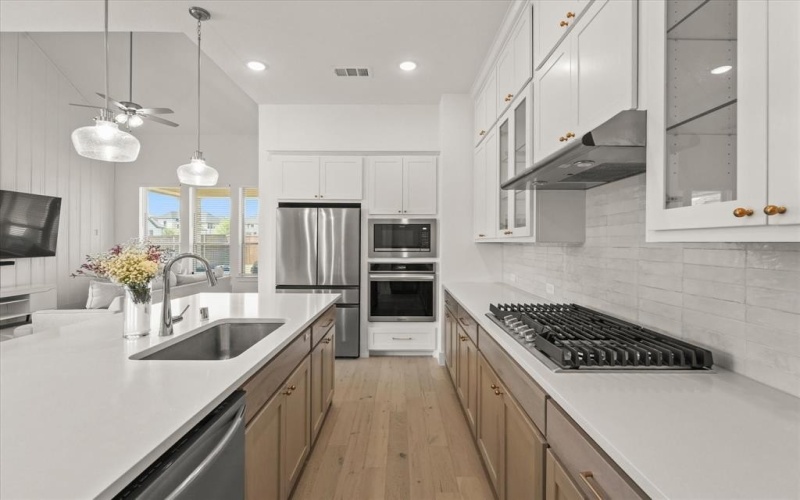 1736 Jumper Fields Drive, Aubrey, TX 76227, 4 Habitaciones Habitaciones , ,5 BañosBaños,Residential,En Venta,1736 Jumper Fields Drive,0,21019848