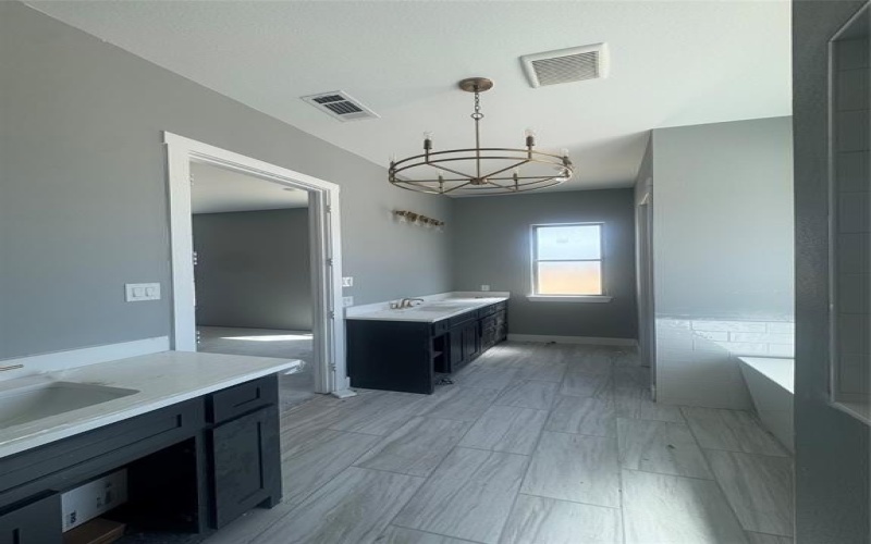 560 Aermotor Loop, Weatherford, TX 76085, 4 Bedrooms Bedrooms, ,3 BathroomsBathrooms,Residential,For Sale,560 Aermotor Loop,0,21023627
