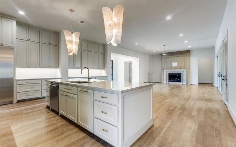 2208 Ridge Crest Drive, Richardson, TX 75080, 4 Habitaciones Habitaciones , ,5 BañosBaños,Residential,En Venta,2208 Ridge Crest Drive,0,21027772