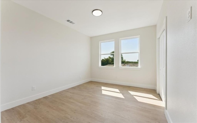 13711 Biggs Street, Dallas, TX 75253, 8 Bedrooms Bedrooms, ,5 BathroomsBathrooms,Residential Multi Family,For Sale,13711 Biggs Street,0,21028900