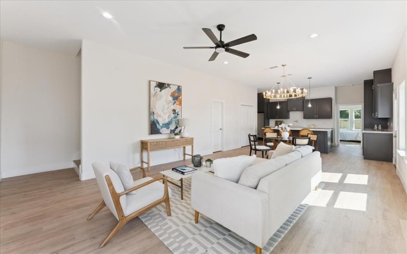 13711 Biggs Street, Dallas, TX 75253, 8 Bedrooms Bedrooms, ,5 BathroomsBathrooms,Residential Multi Family,For Sale,13711 Biggs Street,0,21028900