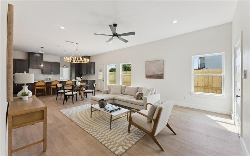 13711 Biggs Street, Dallas, TX 75253, 8 Bedrooms Bedrooms, ,5 BathroomsBathrooms,Residential Multi Family,For Sale,13711 Biggs Street,0,21028900