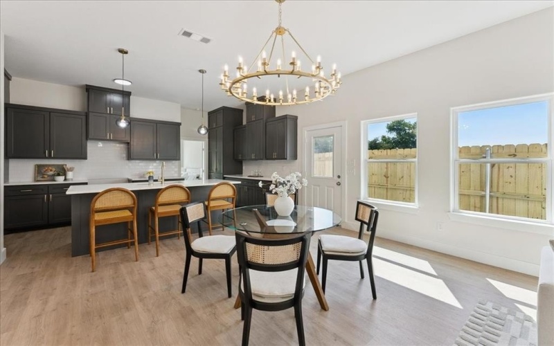 13711 Biggs Street, Dallas, TX 75253, 8 Bedrooms Bedrooms, ,5 BathroomsBathrooms,Residential Multi Family,For Sale,13711 Biggs Street,0,21028900