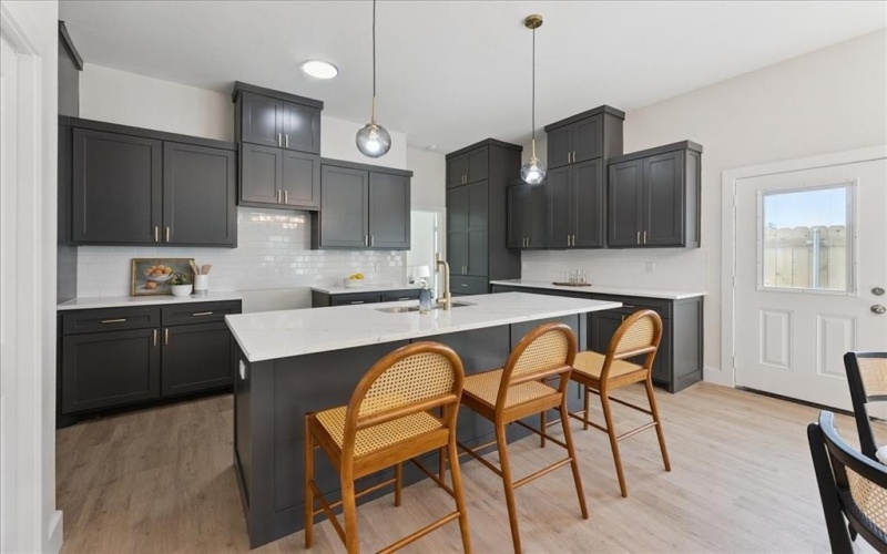 13711 Biggs Street, Dallas, TX 75253, 8 Bedrooms Bedrooms, ,5 BathroomsBathrooms,Residential Multi Family,For Sale,13711 Biggs Street,0,21028900