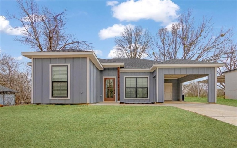722 E Walker Street, Denison, TX 75021, 3 Habitaciones Habitaciones , ,2 BañosBaños,Residential,En Venta,722 E Walker Street,0,21028998