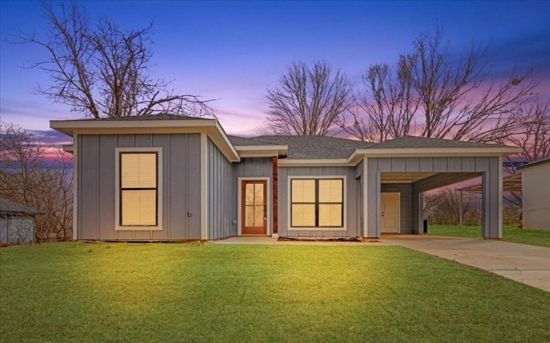 722 E Walker Street, Denison, TX 75021, 3 Habitaciones Habitaciones , ,2 BañosBaños,Residential,En Venta,722 E Walker Street,0,21028998
