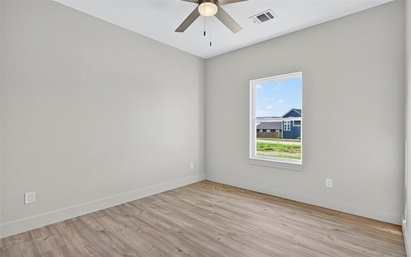 4805 Dry Creek Road, Sherman, TX 75092, 3 Bedrooms Bedrooms, ,2 BathroomsBathrooms,Residential,For Sale,4805 Dry Creek Road,0,21029086