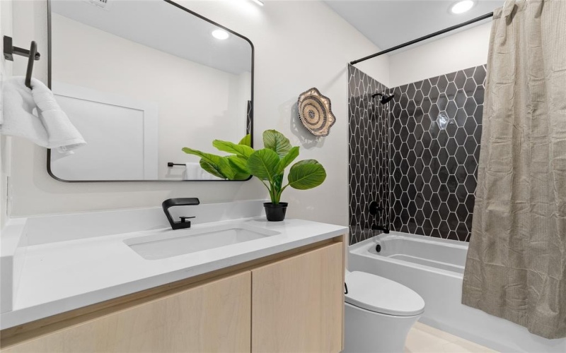 416 Mount Auburn Avenue, Dallas, TX 75223, 5 Habitaciones Habitaciones , ,5 BañosBaños,Residential,En Venta,416 Mount Auburn Avenue,0,21029117