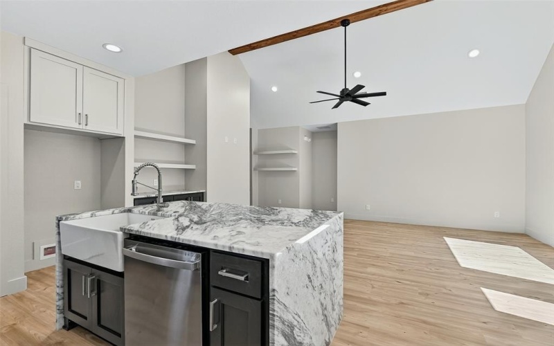 2520 S Scullin Avenue, Denison, TX 75020, 3 Habitaciones Habitaciones , ,2 BañosBaños,Residential,En Venta,2520 S Scullin Avenue,0,21029130