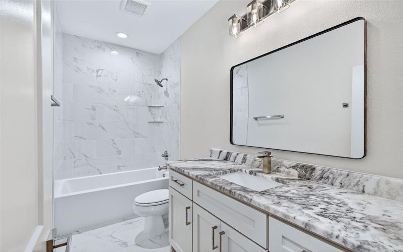 2520 S Scullin Avenue, Denison, TX 75020, 3 Habitaciones Habitaciones , ,2 BañosBaños,Residential,En Venta,2520 S Scullin Avenue,0,21029130