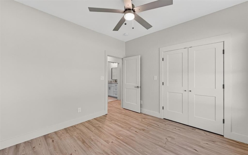 2520 S Scullin Avenue, Denison, TX 75020, 3 Habitaciones Habitaciones , ,2 BañosBaños,Residential,En Venta,2520 S Scullin Avenue,0,21029130