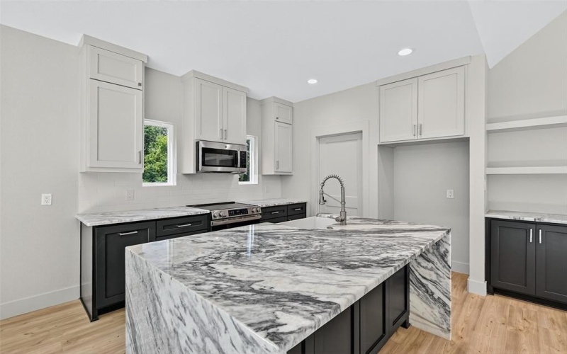 2520 S Scullin Avenue, Denison, TX 75020, 3 Habitaciones Habitaciones , ,2 BañosBaños,Residential,En Venta,2520 S Scullin Avenue,0,21029130