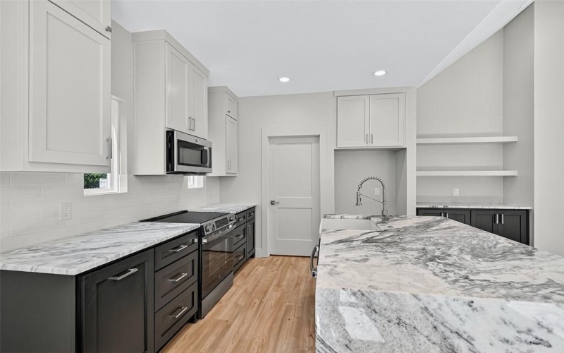 2520 S Scullin Avenue, Denison, TX 75020, 3 Habitaciones Habitaciones , ,2 BañosBaños,Residential,En Venta,2520 S Scullin Avenue,0,21029130