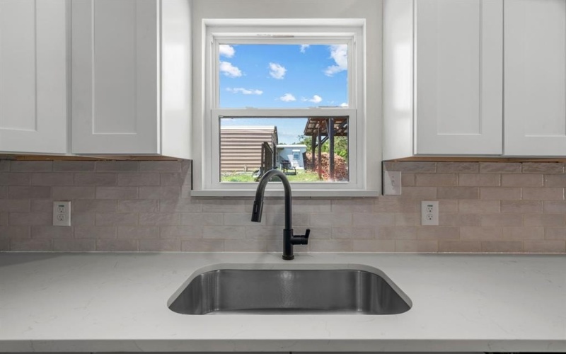 3321 Brazos River Drive, Granbury, TX 76048, 3 Bedrooms Bedrooms, ,2 BathroomsBathrooms,Residential,For Sale,3321 Brazos River Drive,0,21029334