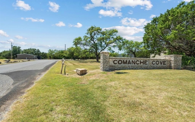 3321 Brazos River Drive, Granbury, TX 76048, 3 Bedrooms Bedrooms, ,2 BathroomsBathrooms,Residential,For Sale,3321 Brazos River Drive,0,21029334