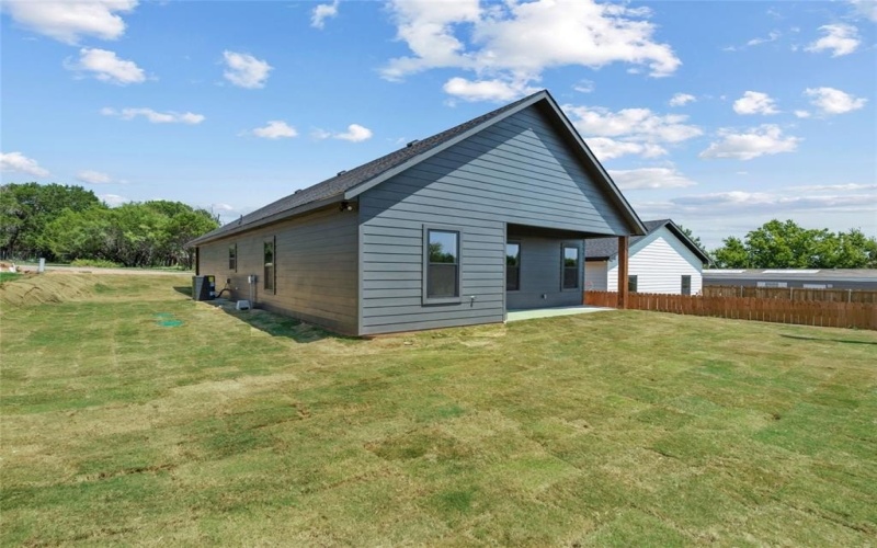 3321 Brazos River Drive, Granbury, TX 76048, 3 Bedrooms Bedrooms, ,2 BathroomsBathrooms,Residential,For Sale,3321 Brazos River Drive,0,21029334
