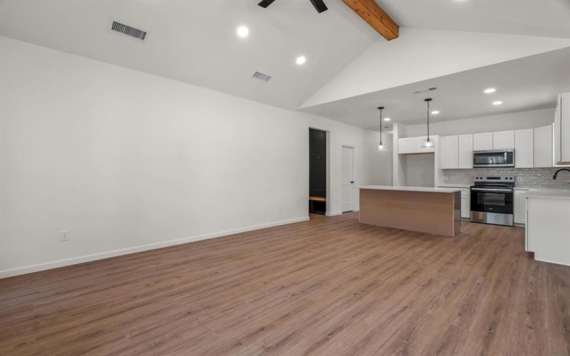 3321 Brazos River Drive, Granbury, TX 76048, 3 Bedrooms Bedrooms, ,2 BathroomsBathrooms,Residential,For Sale,3321 Brazos River Drive,0,21029334