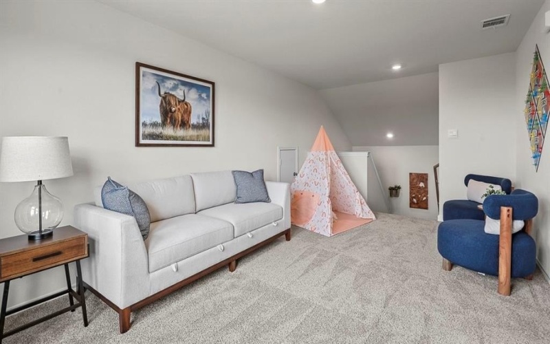 806 Barton Drive, Ennis, TX 75119, 4 Bedrooms Bedrooms, ,3 BathroomsBathrooms,Residential,For Sale,806 Barton Drive,0,21029363