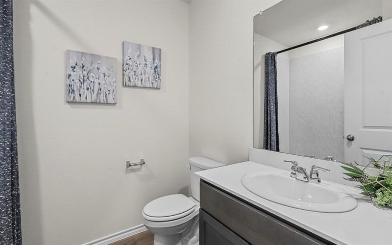 806 Barton Drive, Ennis, TX 75119, 4 Bedrooms Bedrooms, ,3 BathroomsBathrooms,Residential,For Sale,806 Barton Drive,0,21029363