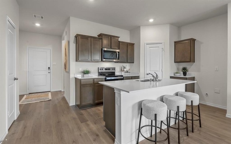 806 Barton Drive, Ennis, TX 75119, 4 Bedrooms Bedrooms, ,3 BathroomsBathrooms,Residential,For Sale,806 Barton Drive,0,21029363