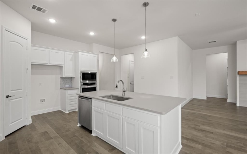 1021 Allegheny Court, Burleson, TX 76028, 4 Habitaciones Habitaciones , ,3 BañosBaños,Residential,En Venta,1021 Allegheny Court,0,21029375