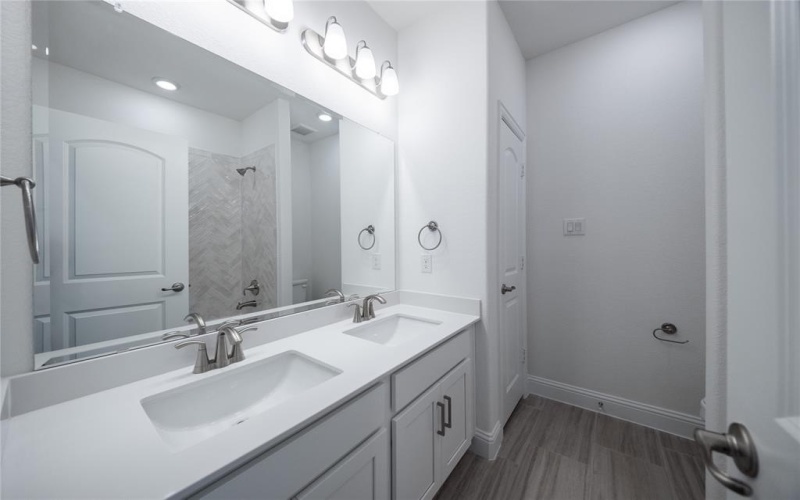 307 Symphony Avenue, Forney, TX 75126, 4 Habitaciones Habitaciones , ,3 BañosBaños,Residential,En Venta,307 Symphony Avenue,0,21029560