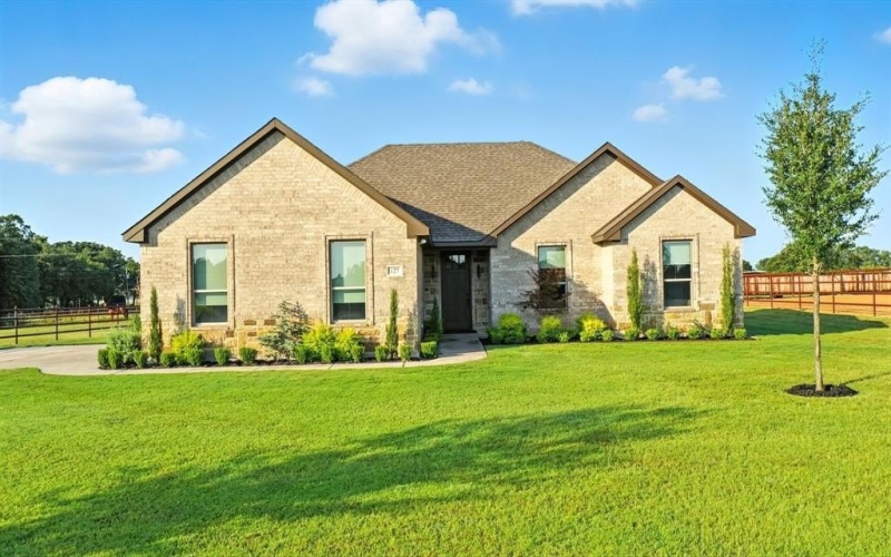 127 Captain Lane, Brock, TX 76087, 4 Bedrooms Bedrooms, ,2 BathroomsBathrooms,Residential,For Sale,127 Captain Lane,0,21029564