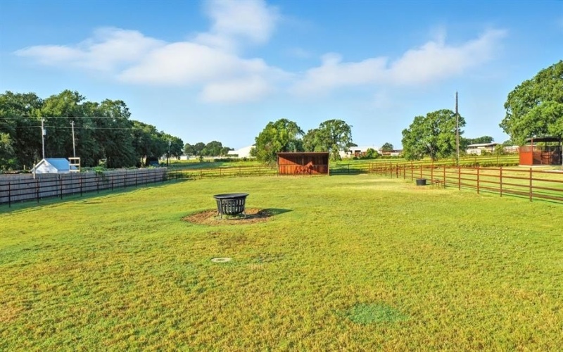 127 Captain Lane, Brock, TX 76087, 4 Bedrooms Bedrooms, ,2 BathroomsBathrooms,Residential,For Sale,127 Captain Lane,0,21029564
