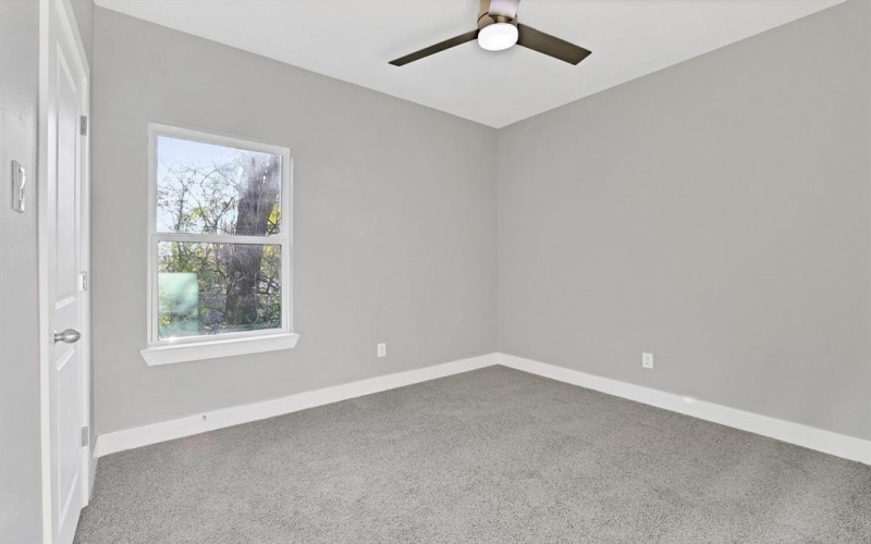 1636 Elsie Faye Heggins, Dallas, TX 75215, 4 Bedrooms Bedrooms, ,2 BathroomsBathrooms,Residential,For Sale,1636 Elsie Faye Heggins,0,21029565