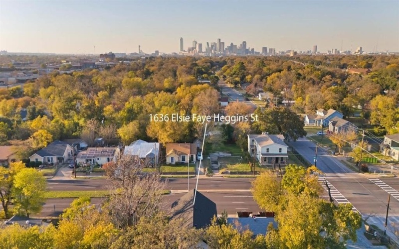 1636 Elsie Faye Heggins, Dallas, TX 75215, 4 Bedrooms Bedrooms, ,2 BathroomsBathrooms,Residential,For Sale,1636 Elsie Faye Heggins,0,21029565