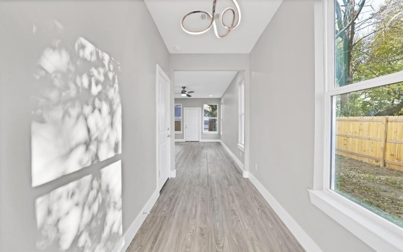 1636 Elsie Faye Heggins, Dallas, TX 75215, 4 Bedrooms Bedrooms, ,2 BathroomsBathrooms,Residential,For Sale,1636 Elsie Faye Heggins,0,21029565