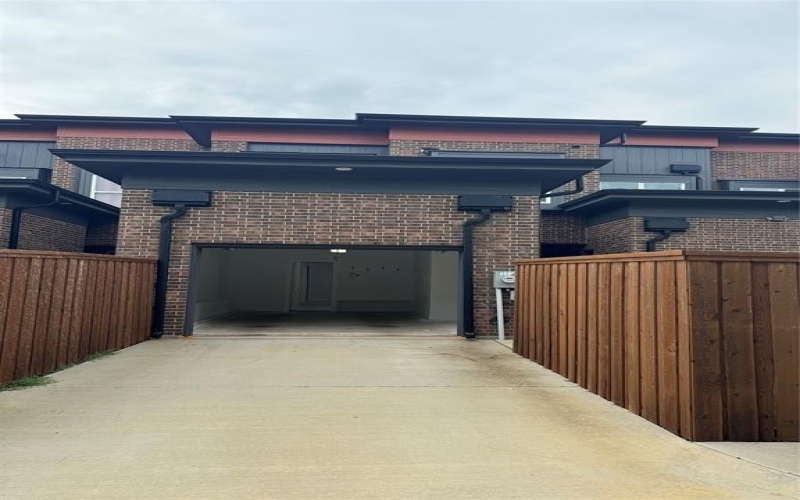 1625 Cleaver Street, Waxahachie, TX 75165, 3 Bedrooms Bedrooms, ,2 BathroomsBathrooms,Residential,For Sale,1625 Cleaver Street,0,21029697