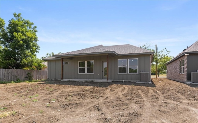 100 Arthur Avenue, McGregor, TX 76657, 3 Bedrooms Bedrooms, ,2 BathroomsBathrooms,Residential,For Sale,100 Arthur Avenue,0,21029884