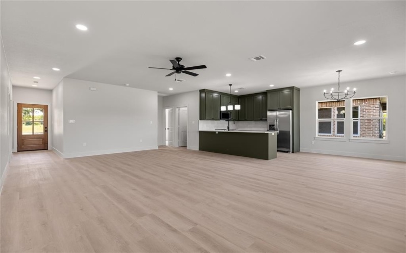 100 Arthur Avenue, McGregor, TX 76657, 3 Bedrooms Bedrooms, ,2 BathroomsBathrooms,Residential,For Sale,100 Arthur Avenue,0,21029884