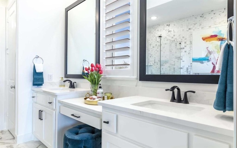 3807 Los Altos Boulevard, Sherman, TX 75090, 5 Bedrooms Bedrooms, ,5 BathroomsBathrooms,Residential,For Sale,3807 Los Altos Boulevard,0,21029964