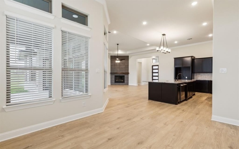 120 S Swan Lake Drive, Waxahachie, TX 75165, 3 Bedrooms Bedrooms, ,2 BathroomsBathrooms,Residential,For Sale,120 S Swan Lake Drive,0,21030267